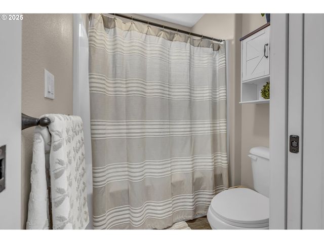 17478 Sw MAX Ct, Beaverton, OR 97078