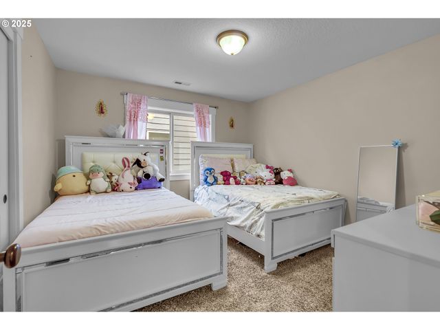 17478 Sw MAX Ct, Beaverton, OR 97078