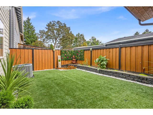 17478 Sw MAX Ct, Beaverton, OR 97078