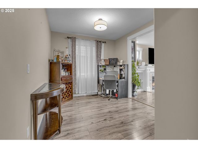 17478 Sw MAX Ct, Beaverton, OR 97078