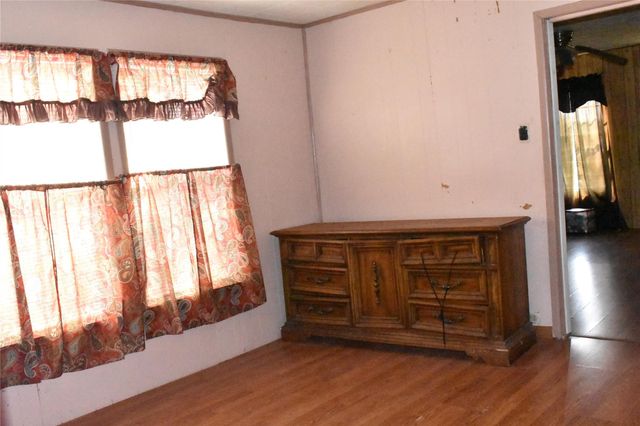 22 N Avenue D, Freeport, TX 77541