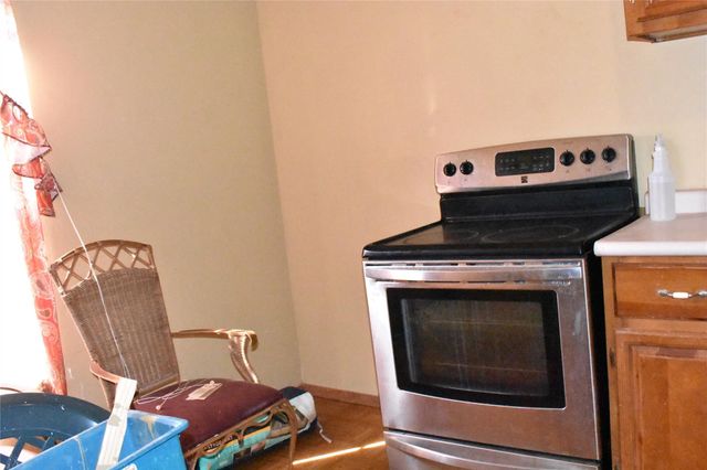 22 N Avenue D, Freeport, TX 77541