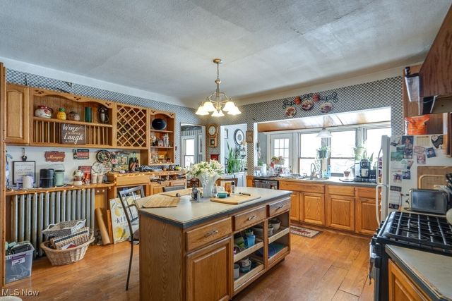 2478 Richmond Road, Beachwood, OH 44122