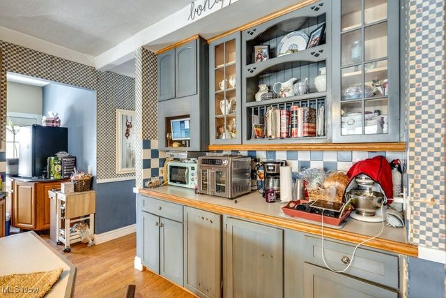 2478 Richmond Road, Beachwood, OH 44122