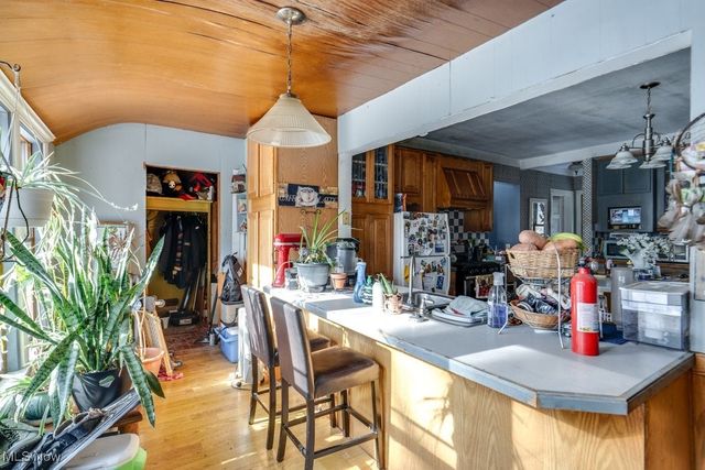 2478 Richmond Road, Beachwood, OH 44122