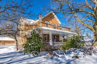 2478 Richmond Road, Beachwood, OH 44122