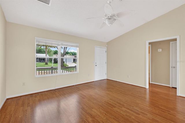 287 MERCER WAY, The Villages, FL 32162