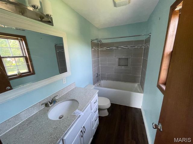 4441 Old Caseyville Road, Belleville, IL 62223