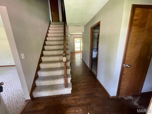 4441 Old Caseyville Road, Belleville, IL 62223