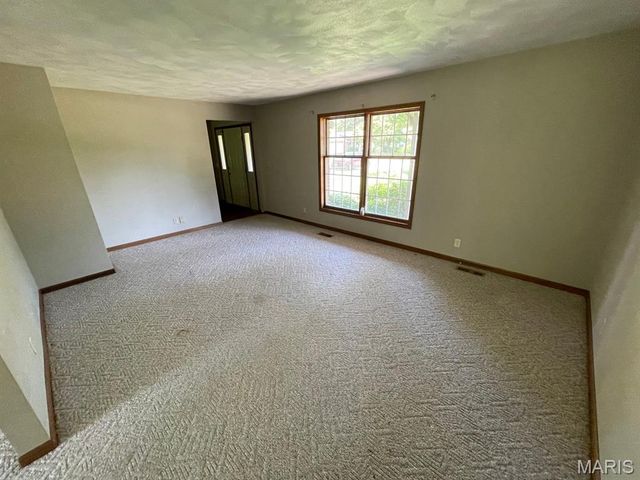 4441 Old Caseyville Road, Belleville, IL 62223