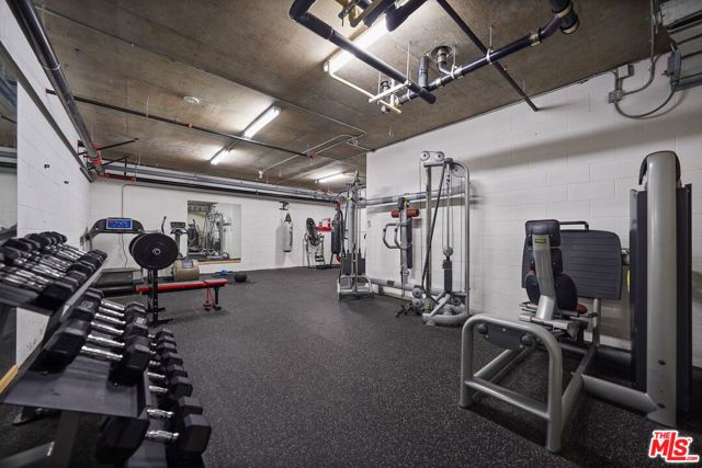 5800 Harold Way 204, Los Angeles, CA 90028