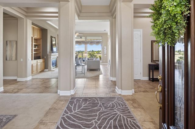 700 Canyon Oak Ln, Lincoln, CA 95648