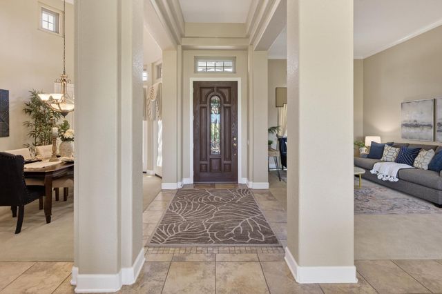 700 Canyon Oak Ln, Lincoln, CA 95648