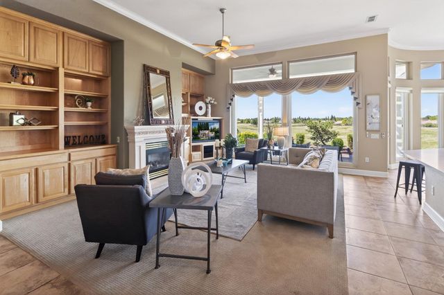700 Canyon Oak Ln, Lincoln, CA 95648