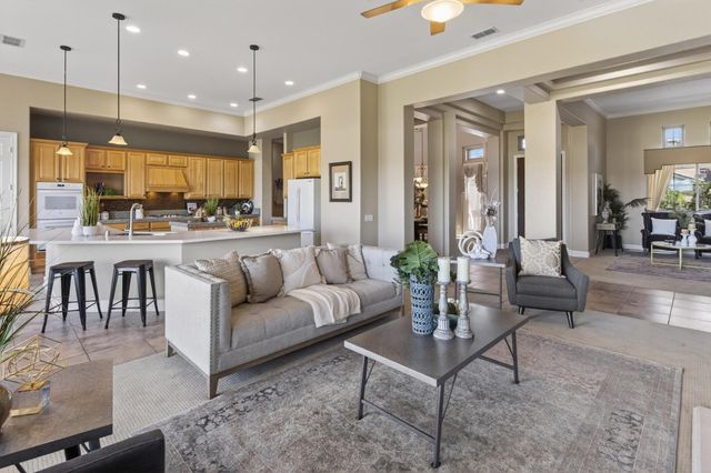 700 Canyon Oak Ln, Lincoln, CA 95648