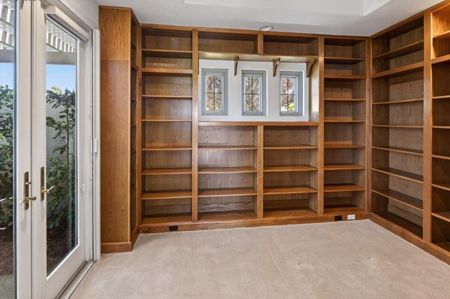 700 Canyon Oak Ln, Lincoln, CA 95648