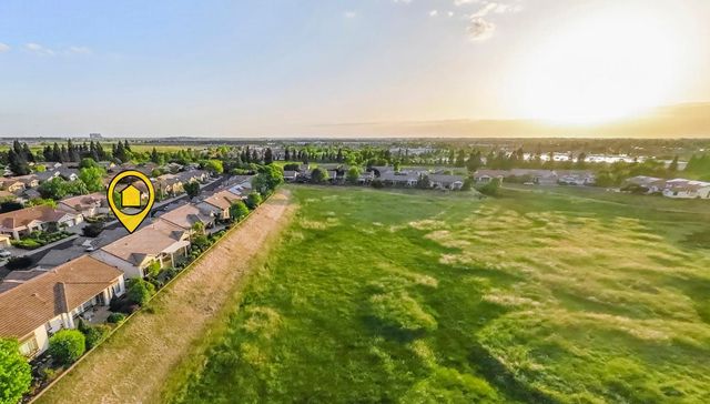 700 Canyon Oak Ln, Lincoln, CA 95648