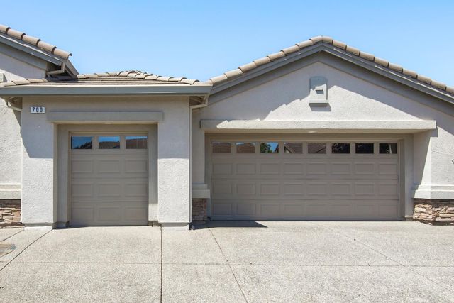 700 Canyon Oak Ln, Lincoln, CA 95648