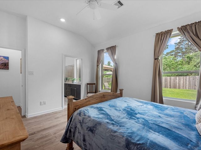 35472 Woodtrace Circle, Pinehurst, TX 77362
