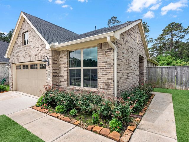 35472 Woodtrace Circle, Pinehurst, TX 77362