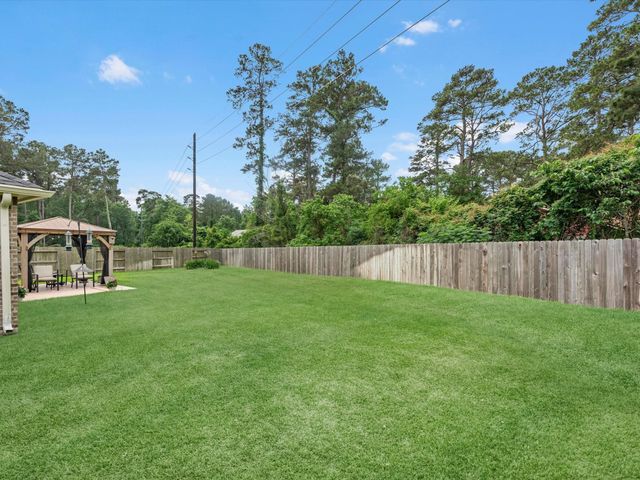 35472 Woodtrace Circle, Pinehurst, TX 77362