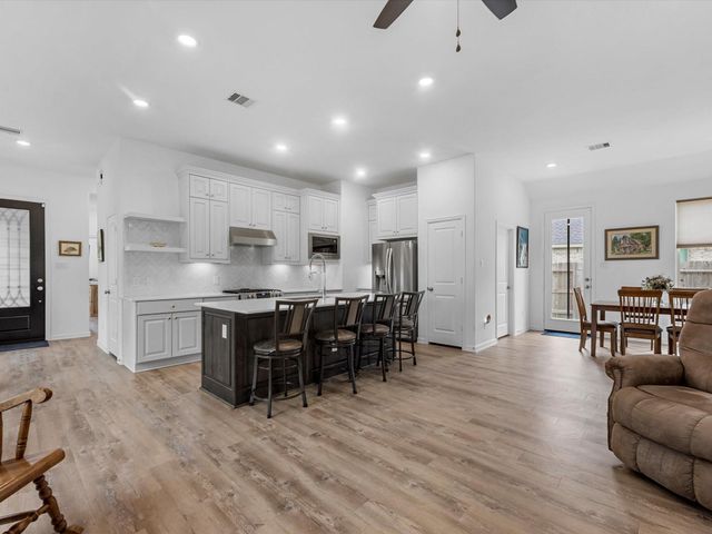 35472 Woodtrace Circle, Pinehurst, TX 77362