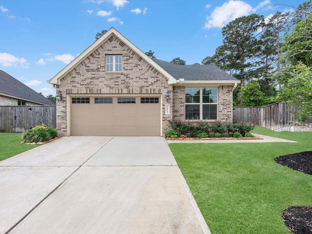 35472 Woodtrace Circle, Pinehurst, TX 77362