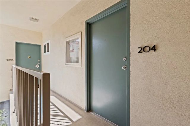 1525 N Hayworth Avenue 204, Los Angeles, CA 90046
