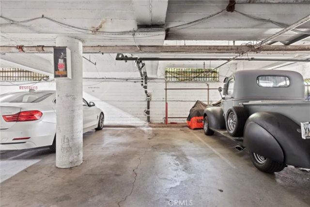 1525 N Hayworth Avenue 204, Los Angeles, CA 90046