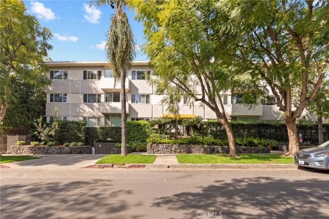 1525 N Hayworth Avenue 204, Los Angeles, CA 90046