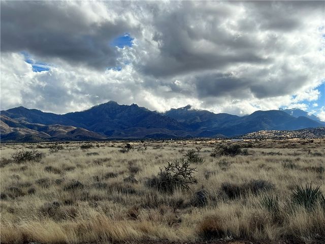 45 Ac Westwind Drive, Kingman, AZ 86401