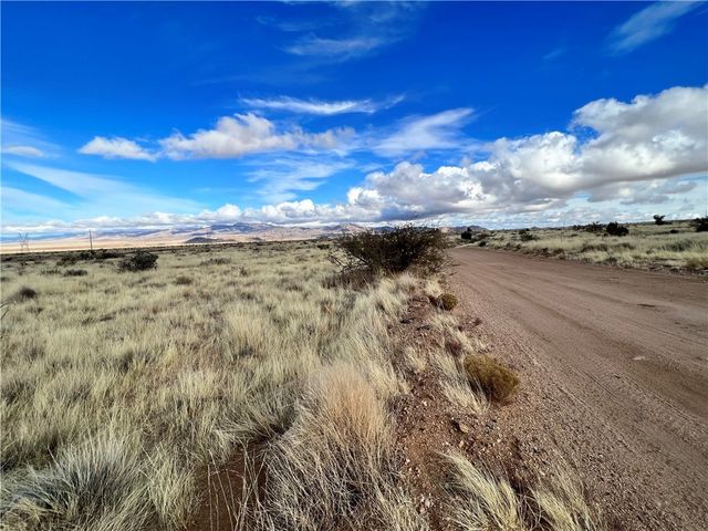 45 Ac Westwind Drive, Kingman, AZ 86401