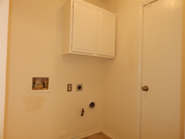 5204 Welbeck Court, Garland, TX 75043