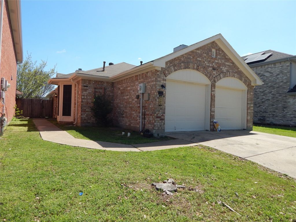 5204 Welbeck Court, Garland, TX 75043