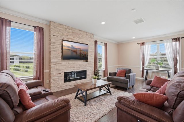 9307 PARISIAN COURT, Seffner, FL 33584