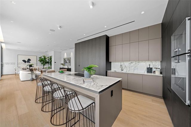 291 Palm Ave, Miami Beach, FL 33139