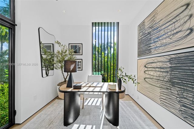 291 Palm Ave, Miami Beach, FL 33139