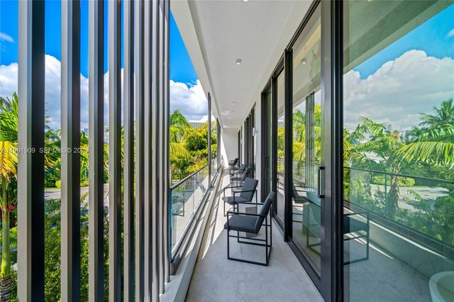 291 Palm Ave, Miami Beach, FL 33139