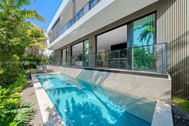 291 Palm Ave, Miami Beach, FL 33139