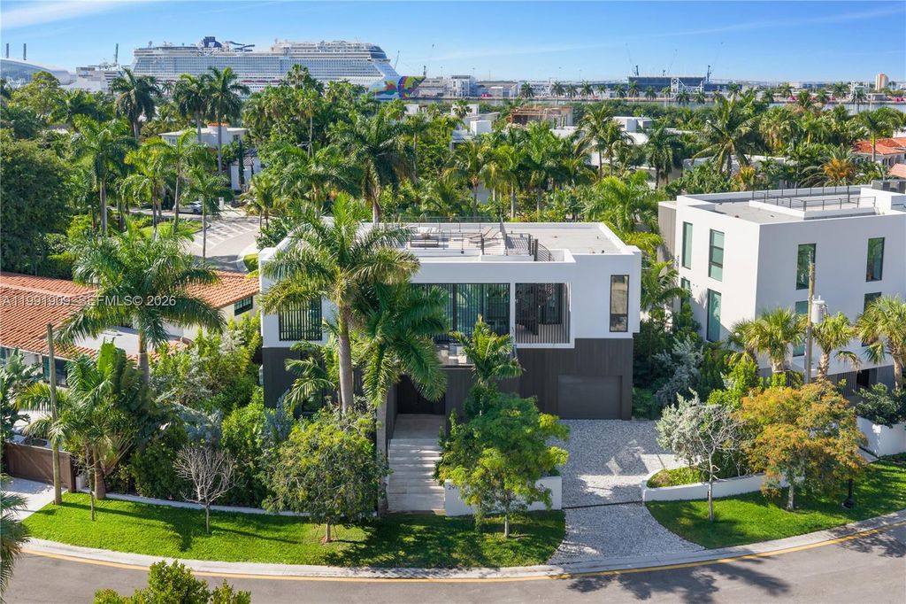 291 Palm Ave, Miami Beach, FL 33139