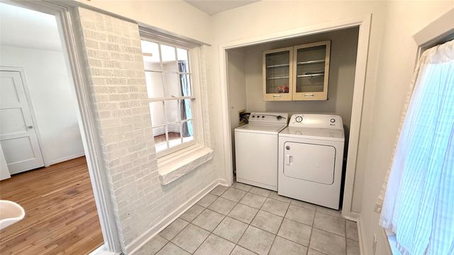 6815 E Grand Avenue, Dallas, TX 75223