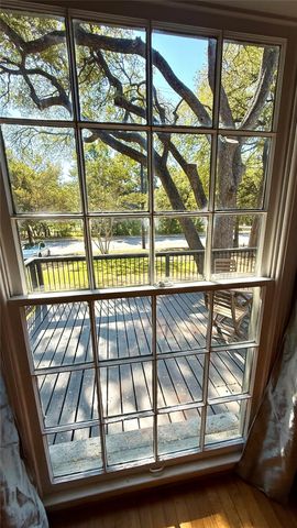 6815 E Grand Avenue, Dallas, TX 75223