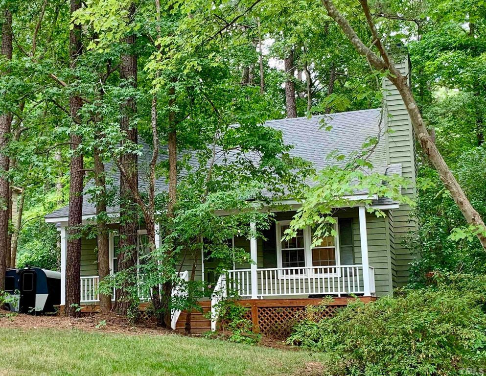 102 Chevron Circle, Cary, NC 27513