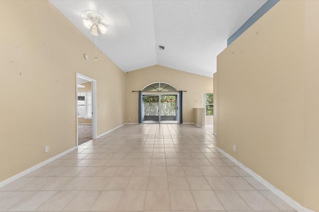 103 Saddle Trail, Royal Palm Beach, FL 33411