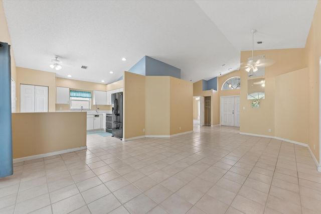 103 Saddle Trail, Royal Palm Beach, FL 33411