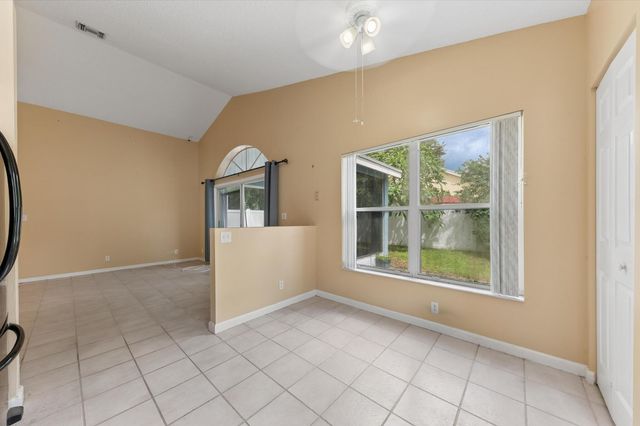 103 Saddle Trail, Royal Palm Beach, FL 33411