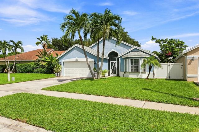 103 Saddle Trail, Royal Palm Beach, FL 33411