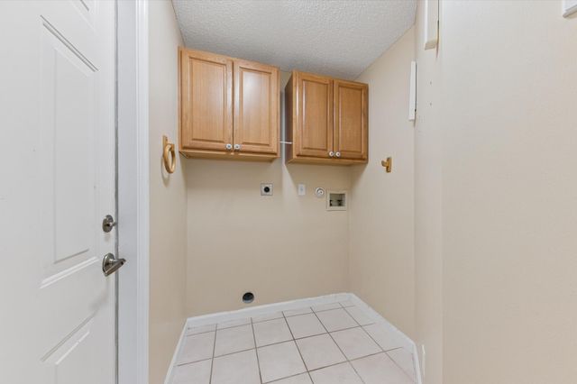 103 Saddle Trail, Royal Palm Beach, FL 33411