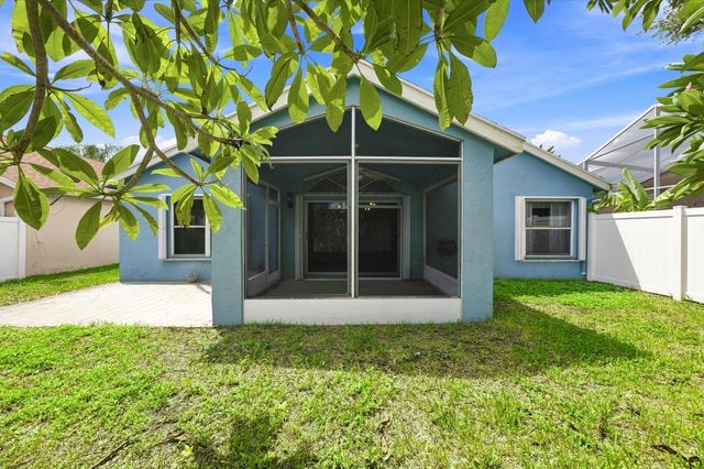 103 Saddle Trail, Royal Palm Beach, FL 33411