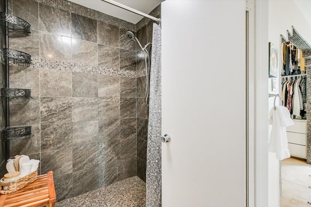 7009 Danwood DR, Austin, TX 78759